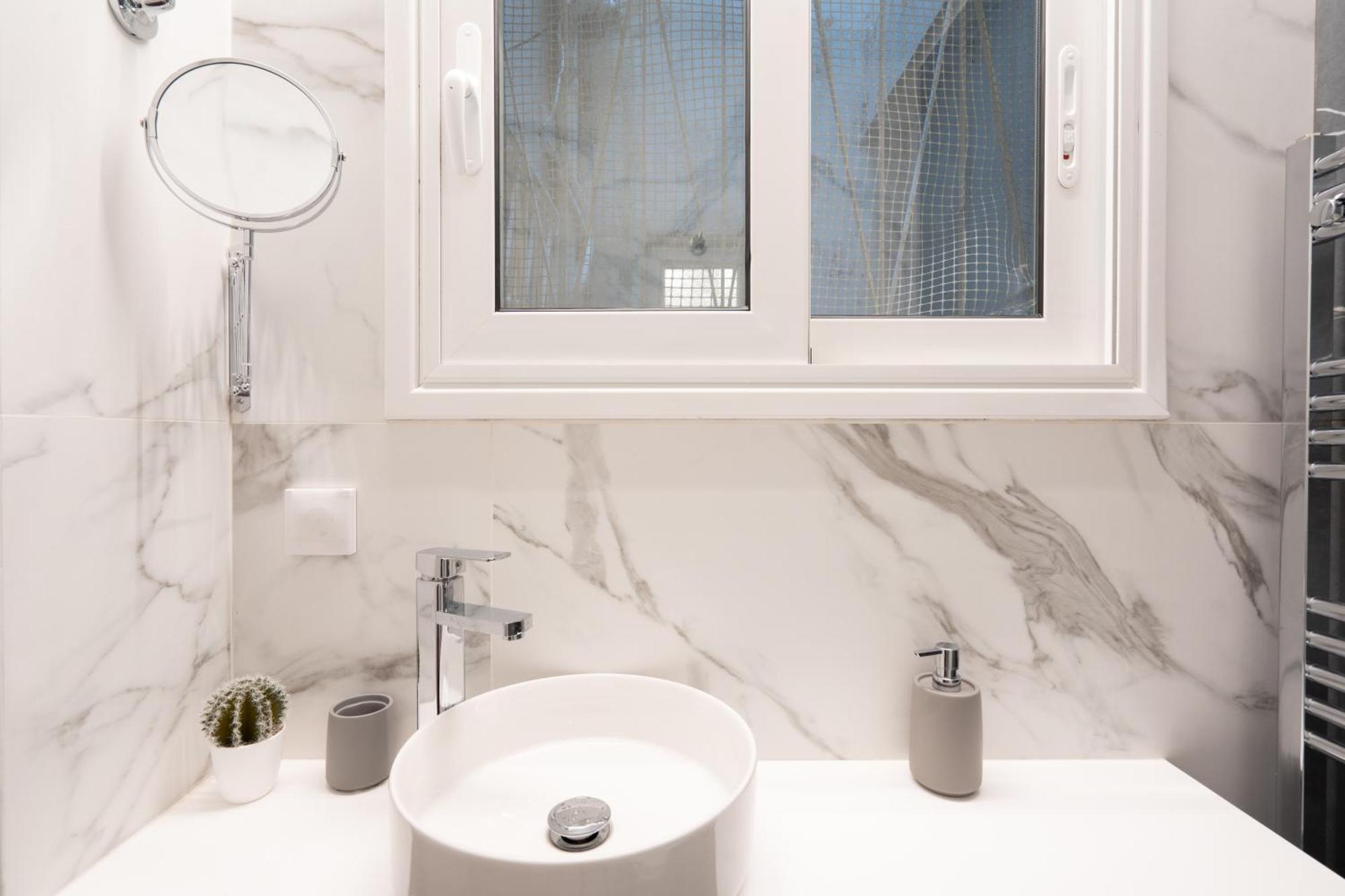 Exclusive And Deluxe Apartment In Athens City Екстер'єр фото